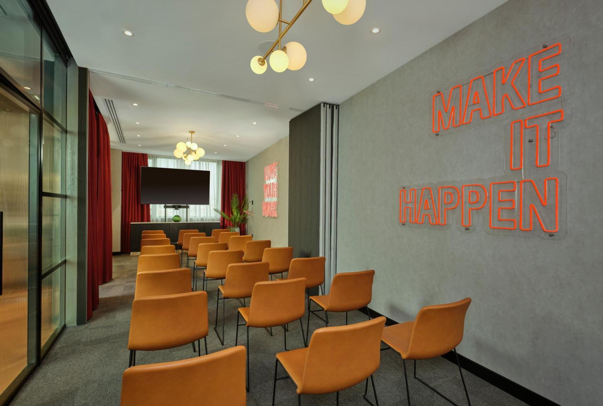 Radisson Red Belgrade Hotel Exterior photo