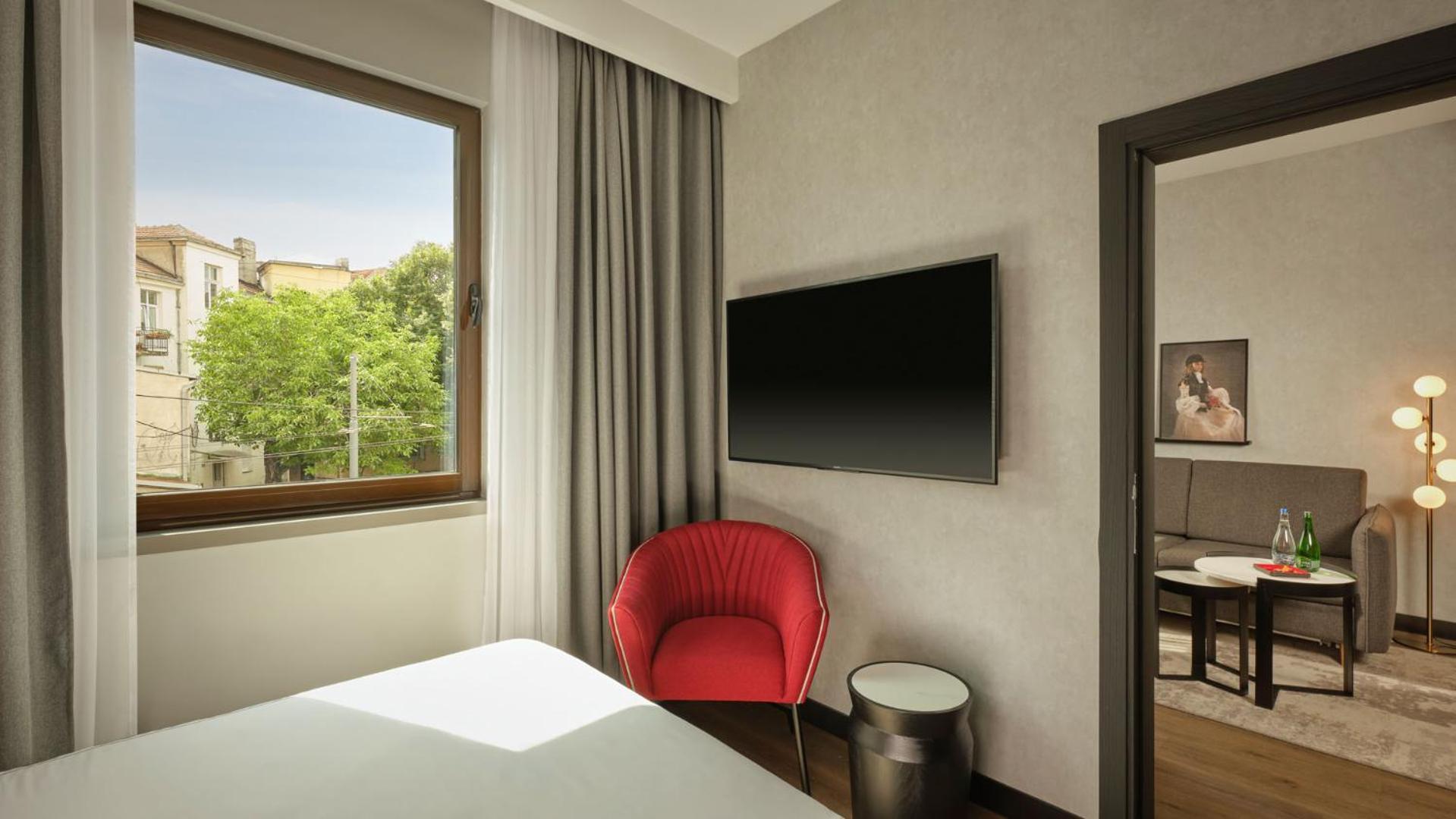 Radisson Red Belgrade Hotel Exterior photo
